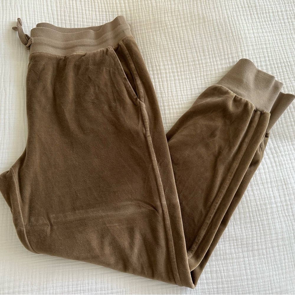 AMO Jogger Pants